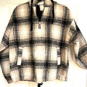 Forever 21 pull over (thick)